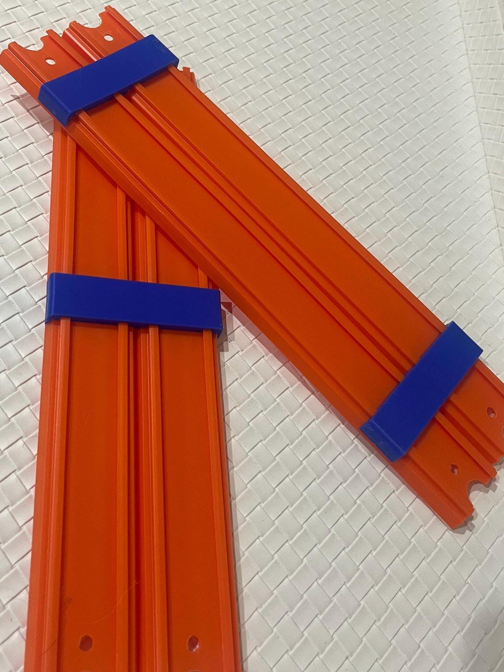 Starter Stunt Kit – Modular Track Jump, Bridge, X-Track & Multi-Lane Connectors (1:64 Scale)