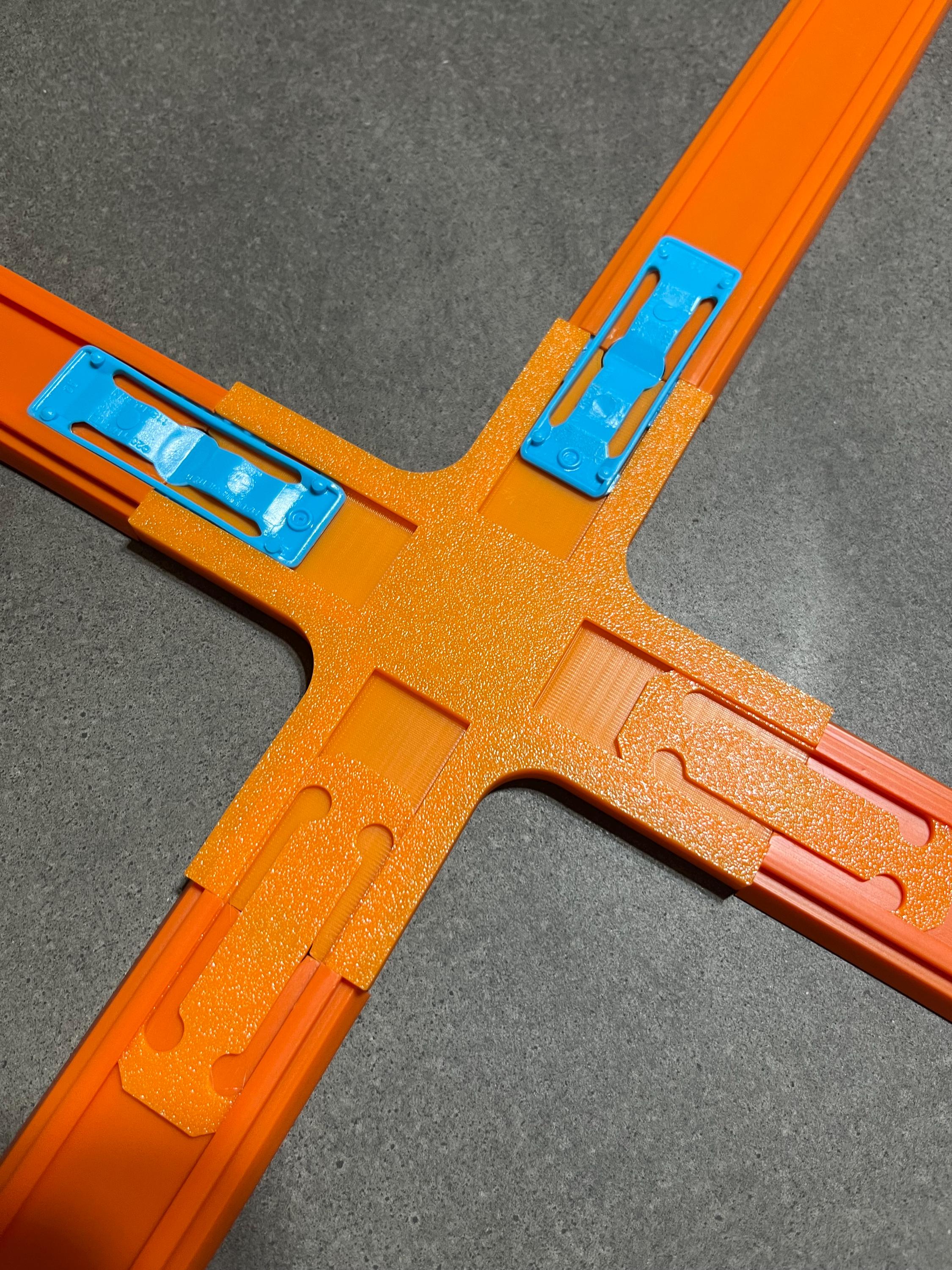 X-Crossing Track Piece – 3D Printed Intersection for Crash Races & Stunts (Hot Wheels® & Matchbox® Compatible)