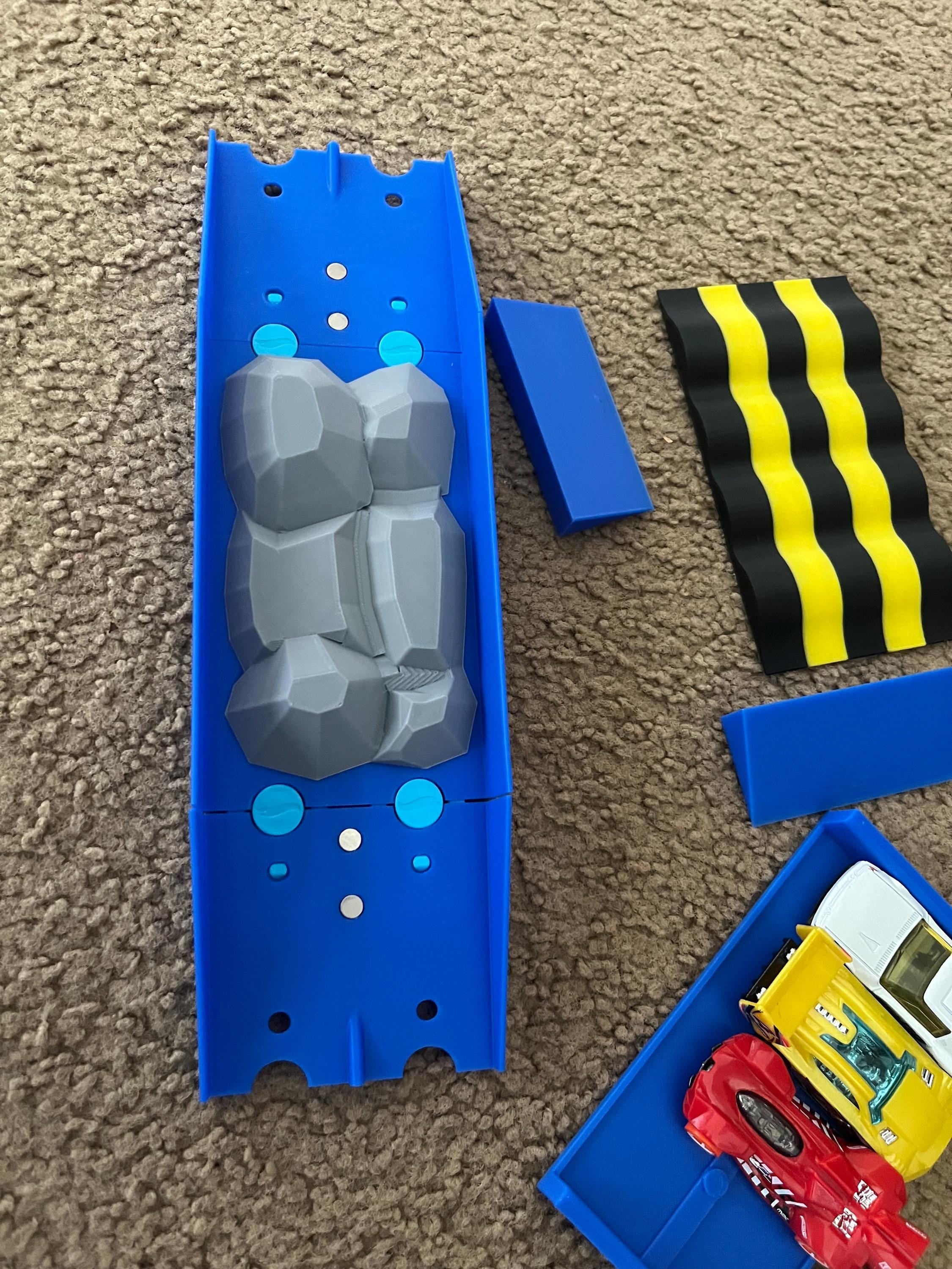 Monster Truck Obstacle Course – Modular 3D-Printed Track for Hot Wheels® & Matchbox® (1:64 Scale)