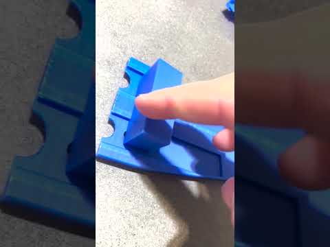 2-in-1 Y-Splitter Jump & Landing Ramp – Modular 1:64 Scale Track Piece Compatible with Hot Wheels® & Matchbox®